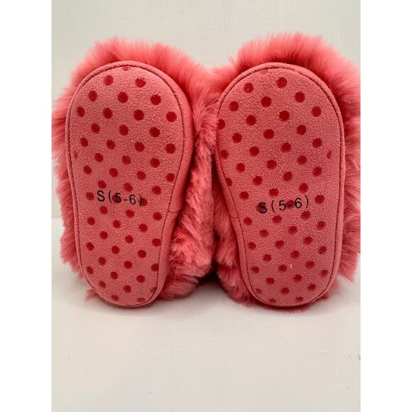 Reseller Bundle of 10 Pairs - Cat & Jack Girls’ Fuzzy Slippers – Small (5/6) - Picture 4 of 8